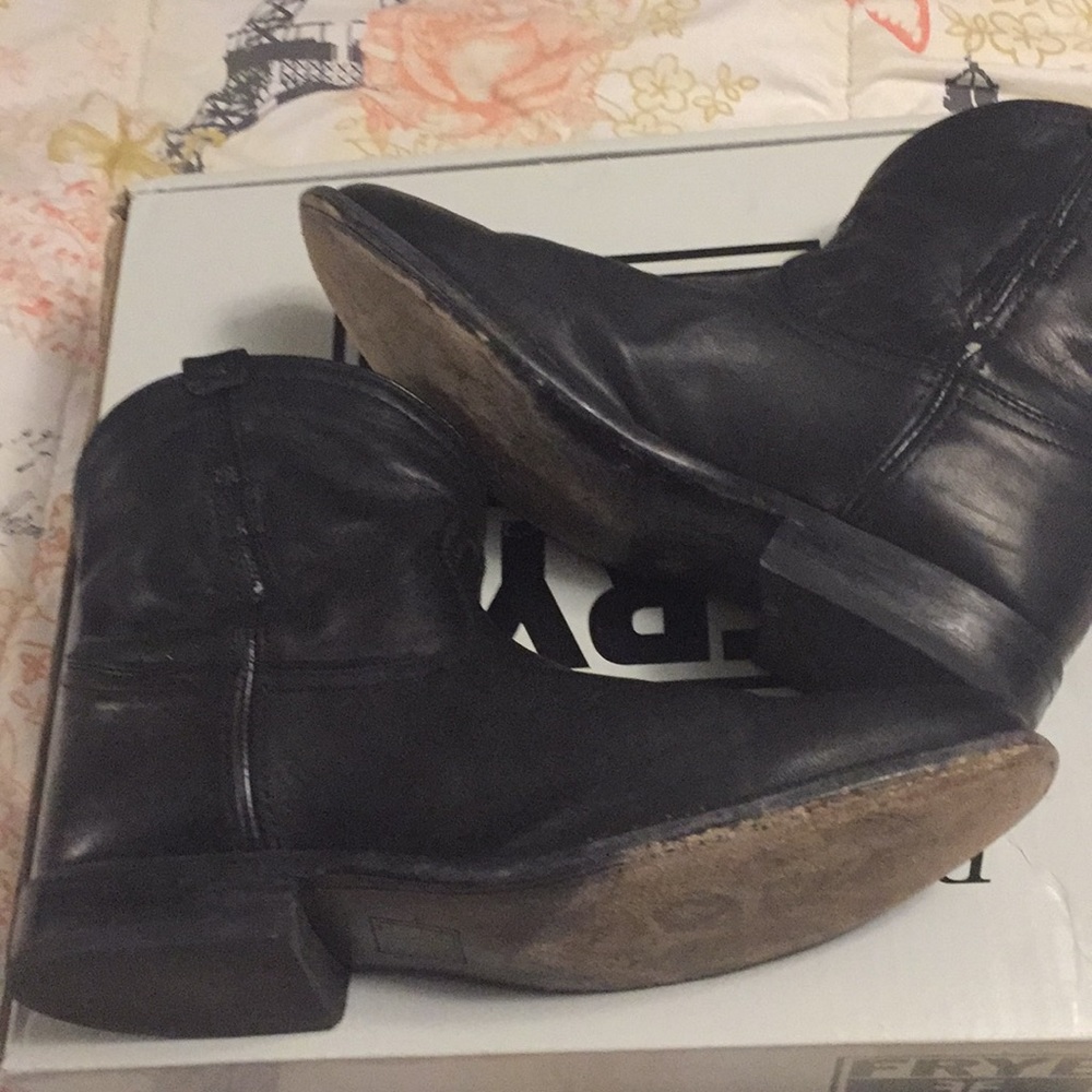 Black Frye Pullon short Leather Boots - Picture 2 of 8